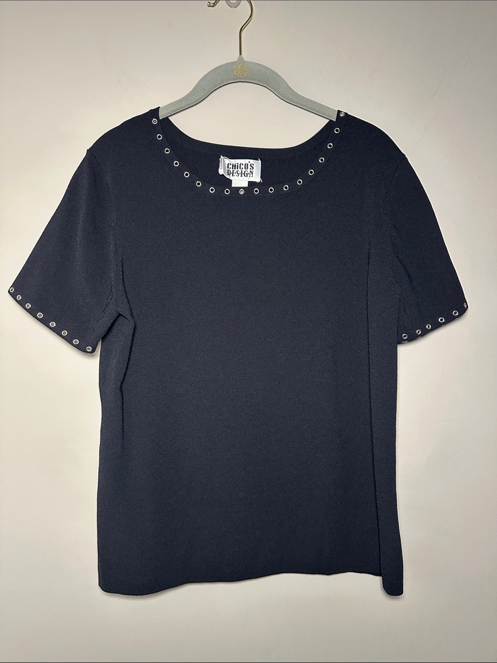 Chicos design vintage Black Eyelet Trim grunge Short Sleeve Top